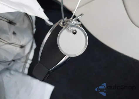 2018 Mercedes-Benz Glc 4Matic z USA, uszkodzony, nr VIN WDC0G4KB0JV107176